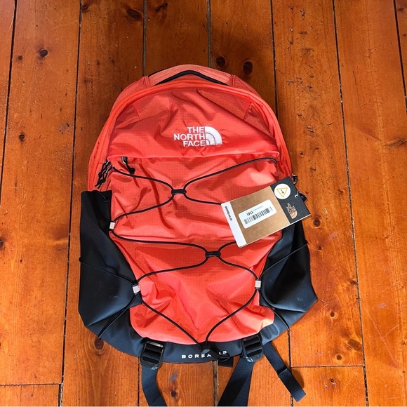 ***NWT*** The North Face Borealus Bold Orange & Black Backpack - Picture 2 of 9